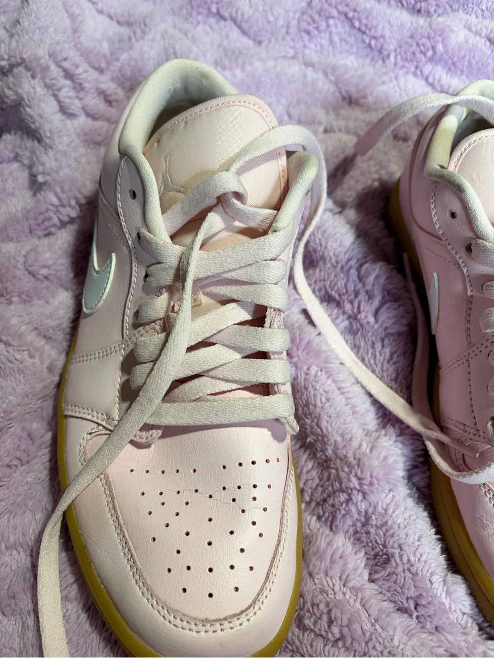 Nike soft light